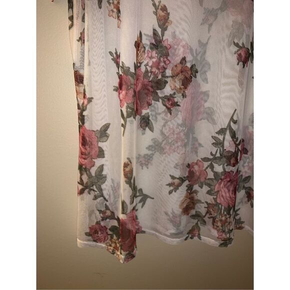Vintage TMG New York sheer mesh floral top. Size 3X - Picture 7 of 10